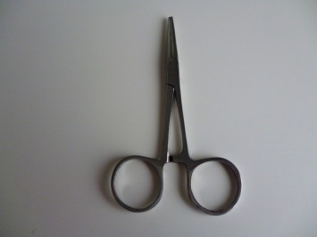 A&M Arterieklem 10 cm Recht